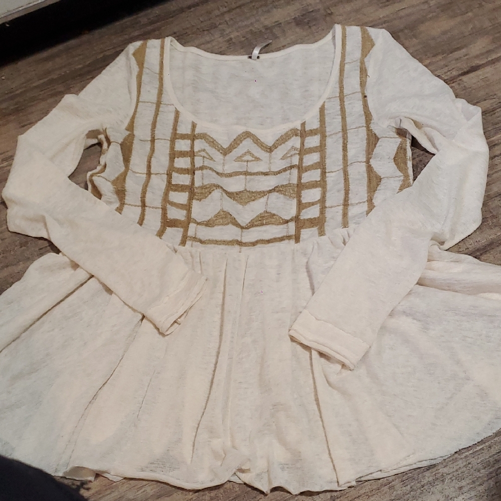 🌻💛 Free People cream and gold Tunic